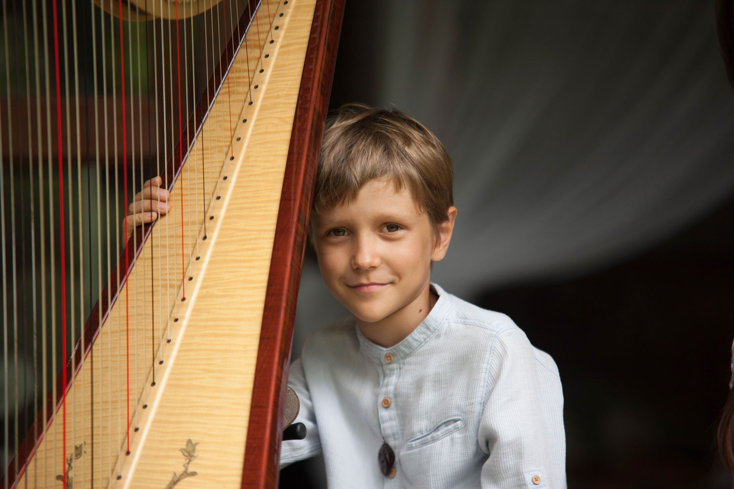 Bali lessons harp music, children